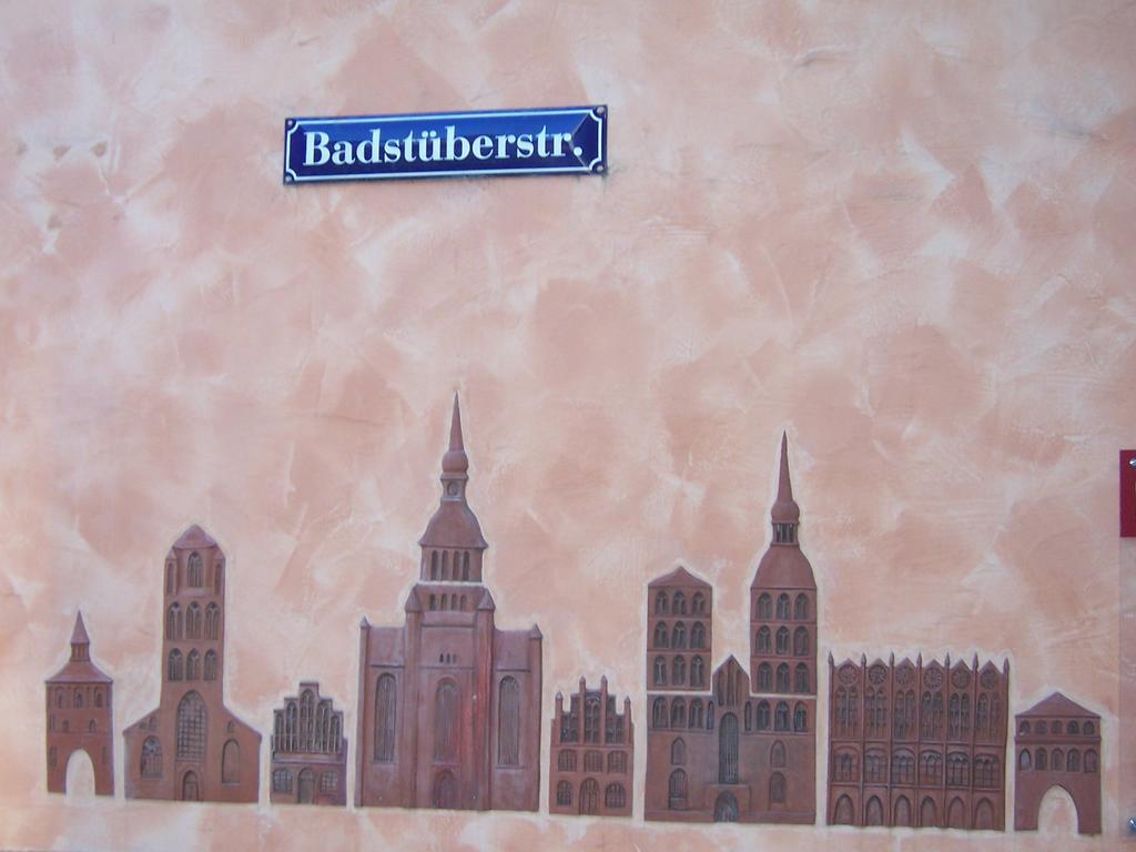 Altstadt Ferienwohnung Stralsund Mit Parkplatz Exterior photo